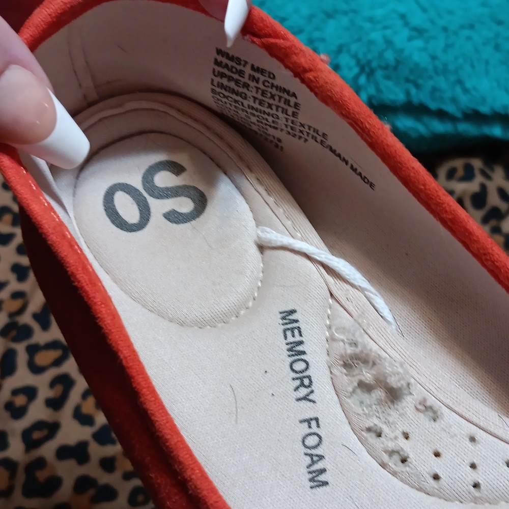 OS, Orange flats. - Picture 5 of 5